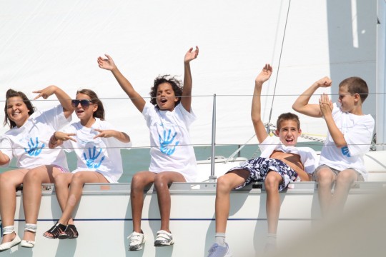 200 SOS gyermekfalu lakó élvezhette a Balaton szépségét vitorlás hajókról